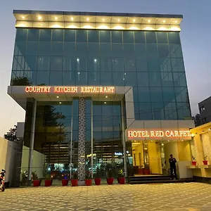 **** Hotel Sahib's Red Carpet - Family & Corporate Chain India